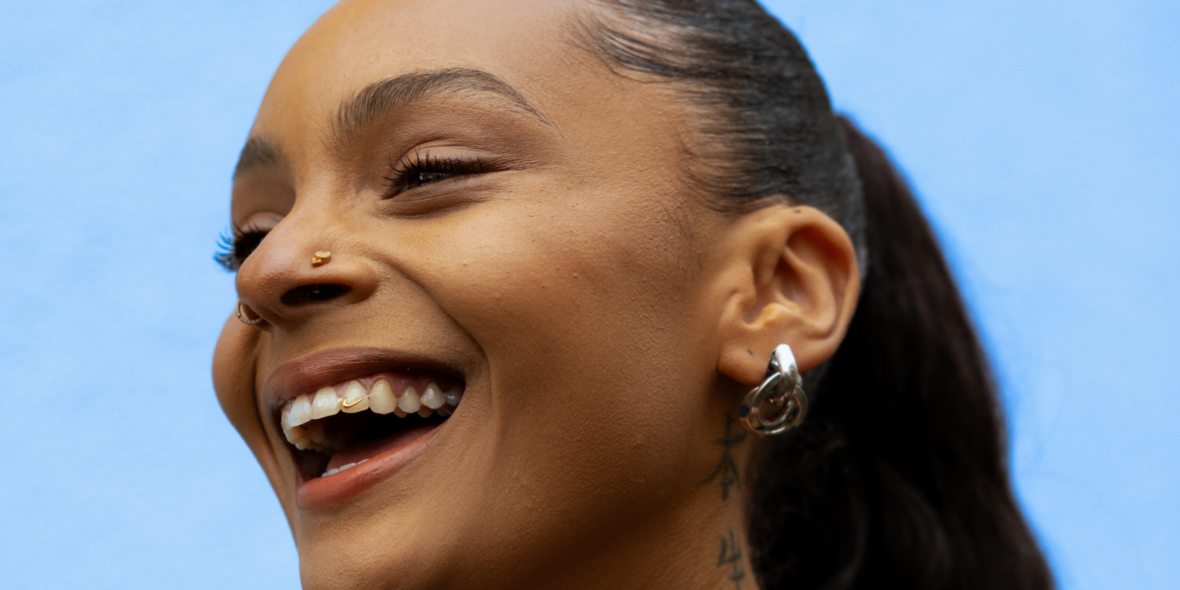 Zoë Livay: Te boeken in kleine setting of met live band!