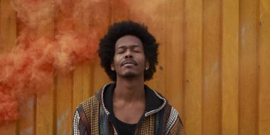 Jeangu Macrooy: Solo of met live band te boeken!