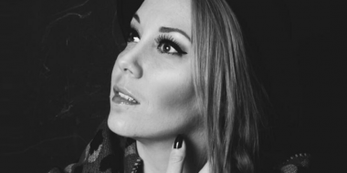 Lisa Lois: Te boeken met live band of akoestische set!
