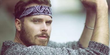 Wulf: Te boeken met Live band of klein akoestisch!